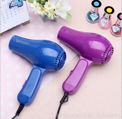 【850W時尚電吹風(fēng)機(jī) 十元地?cái)偰Ｊ脚湄浥l(fā) 義烏9.9元貨源日用百貨圖片】850W時尚電吹風(fēng)機(jī) 十元地?cái)偰Ｊ脚湄浥l(fā) 義烏9.9元貨源日用百貨 - 臨沂批發(fā)城萬貨堂小商品銷售中心