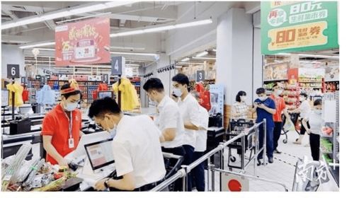 即日起,深圳超市門店經(jīng)營(yíng)場(chǎng)所范圍內(nèi)暫停堂食服務(wù)